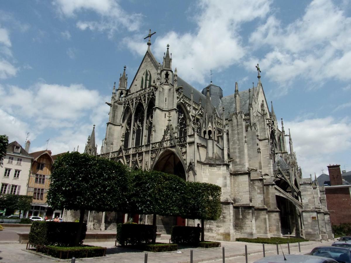 Les Tilleuls & Co Troyes Luaran gambar